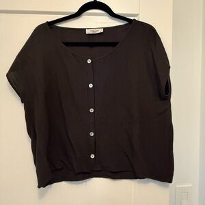 Carly Jean Los Angeles charcoal black Button-Front Short Sleeve Top